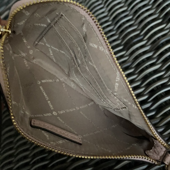 Michael Kors Jet Set Travel Large Top Zip Signature Wristlet Clutch - Picture 10 of 16